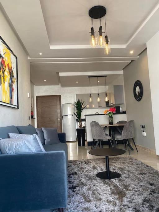Appartement De Luxe ,Piscine,Parking,Terrasse Agadir Exteriör bild