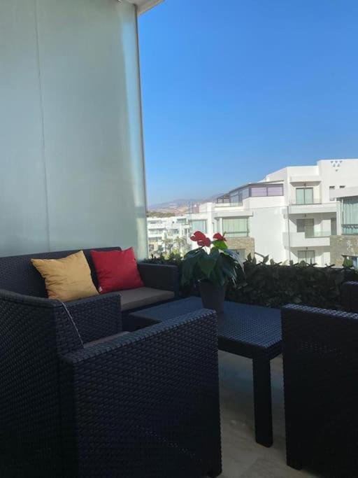 Appartement De Luxe ,Piscine,Parking,Terrasse Agadir Exteriör bild