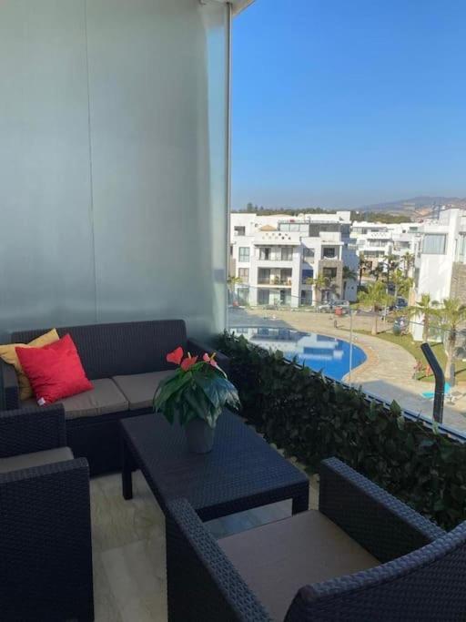 Appartement De Luxe ,Piscine,Parking,Terrasse Agadir Exteriör bild