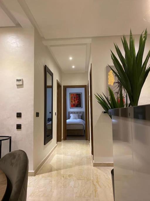 Appartement De Luxe ,Piscine,Parking,Terrasse Agadir Exteriör bild