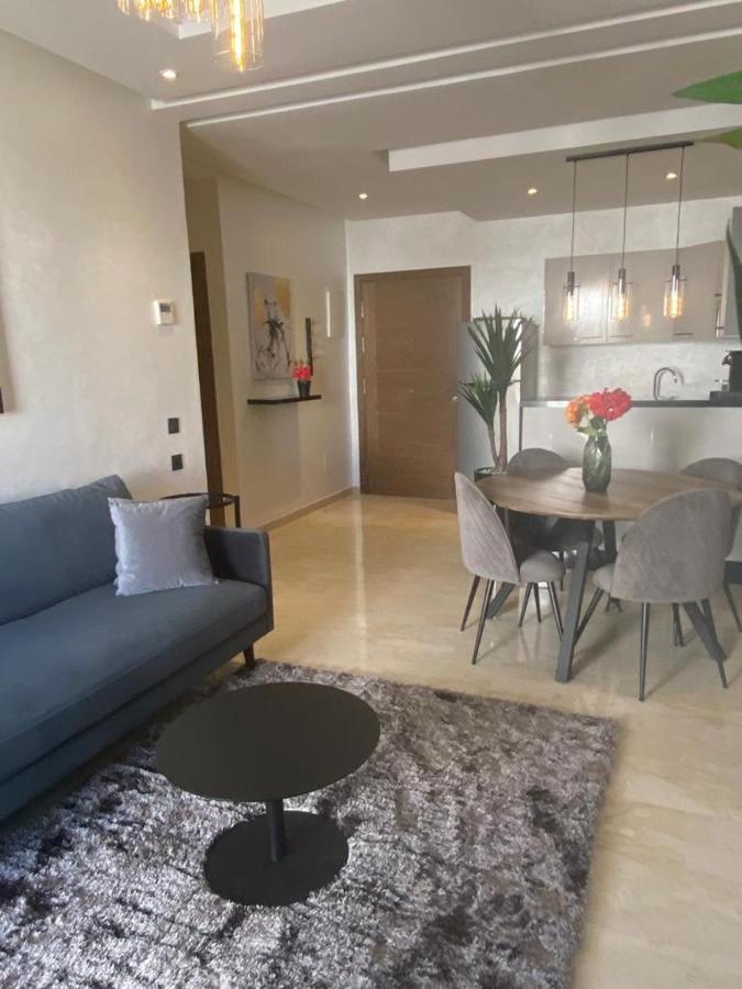 Appartement De Luxe ,Piscine,Parking,Terrasse Agadir Exteriör bild